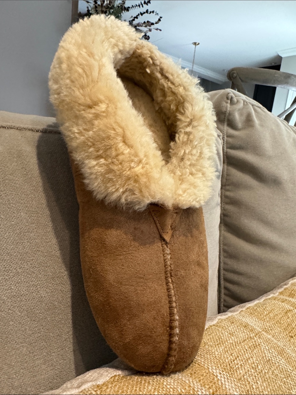 Vintage 1990’s collectible Ugg slippers house shoes